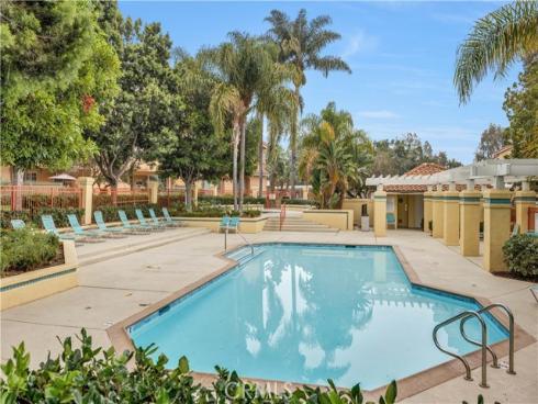 114  Costero Aisle  287 , Irvine, CA