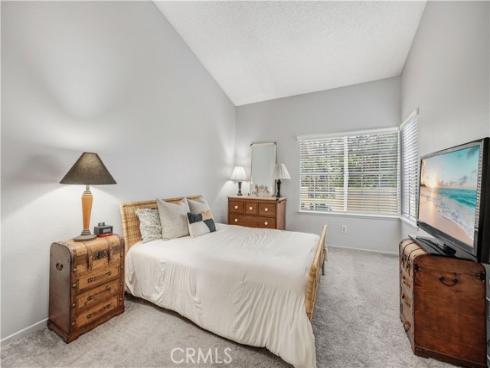 114  Costero Aisle  287 , Irvine, CA