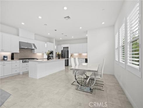 107 Frontier , Irvine, CA