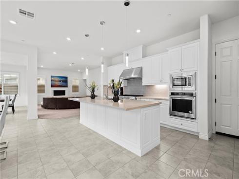 107 Frontier , Irvine, CA