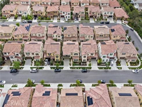 107 Frontier , Irvine, CA