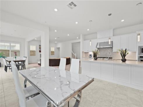 107 Frontier , Irvine, CA