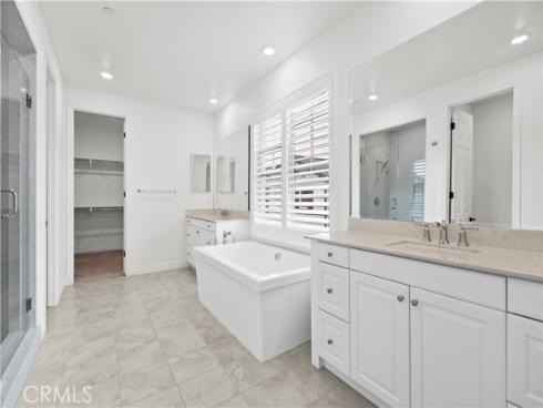 107 Frontier , Irvine, CA