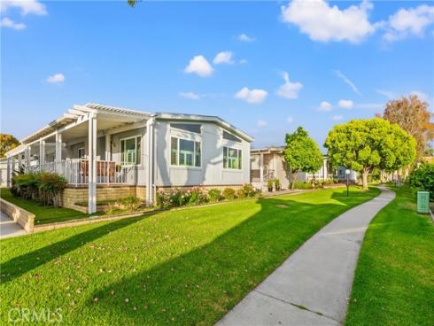 5200 Irvine Blvd Spc 377 , Irvine, CA