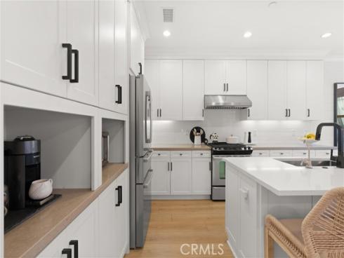 112  Gemstone  , Irvine, CA