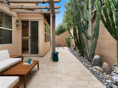 112  Gemstone  , Irvine, CA