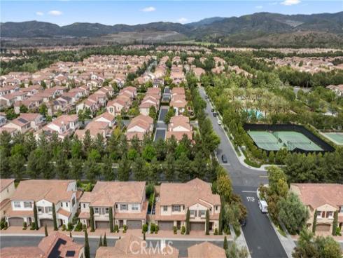 112  Gemstone  , Irvine, CA