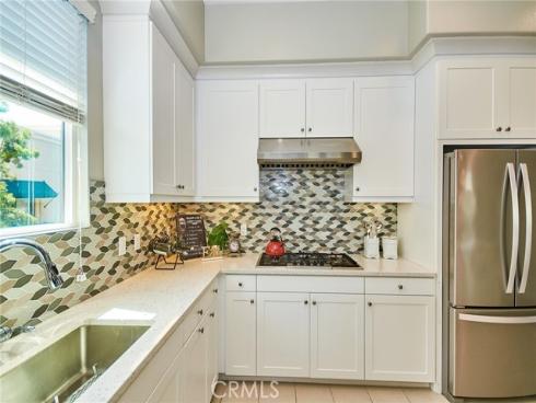 189 Follyhatch , Irvine, CA