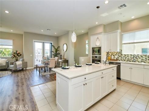 189 Follyhatch , Irvine, CA