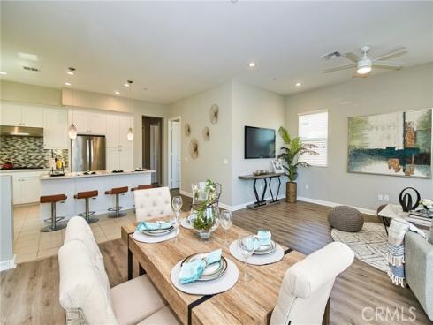 189 Follyhatch , Irvine, CA