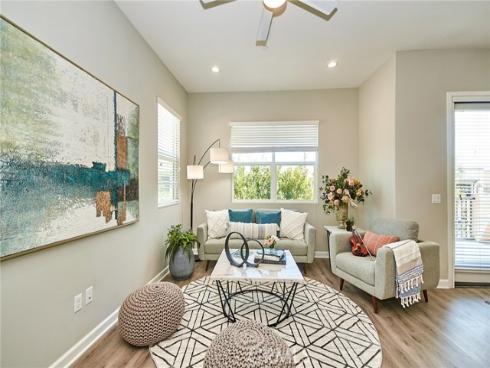 189 Follyhatch , Irvine, CA