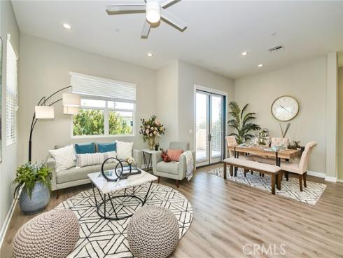 189 Follyhatch , Irvine, CA