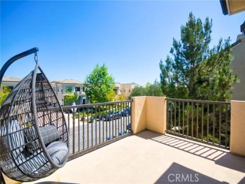 189 Follyhatch , Irvine, CA