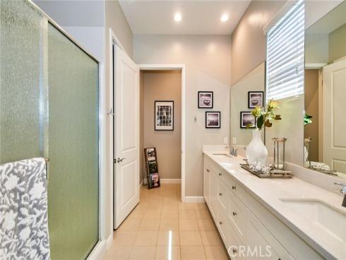 189 Follyhatch , Irvine, CA