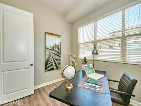 189 Follyhatch , Irvine, CA