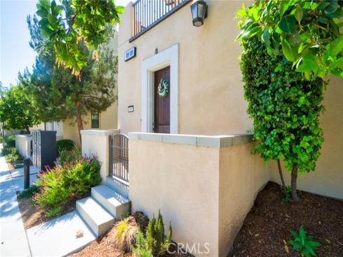 189 Follyhatch , Irvine, CA