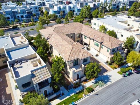 189 Follyhatch , Irvine, CA