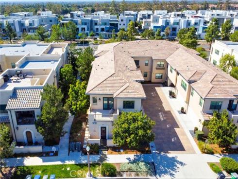 189 Follyhatch , Irvine, CA