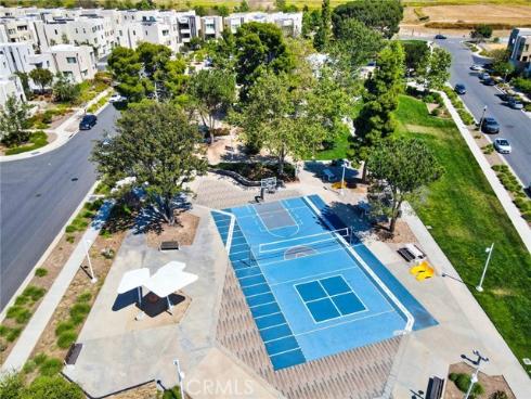 189 Follyhatch , Irvine, CA