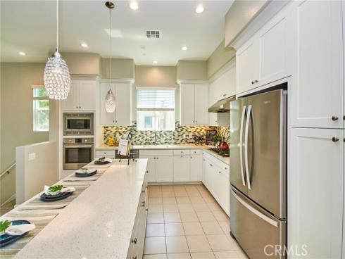 189 Follyhatch , Irvine, CA