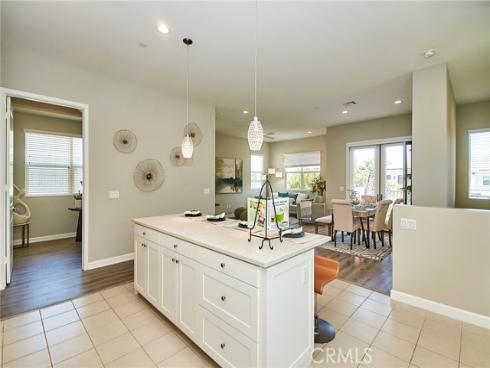 189 Follyhatch , Irvine, CA