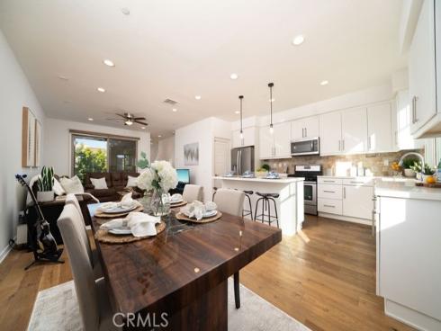 122 Cadence , Irvine, CA