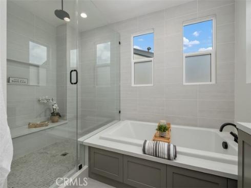 297 Sawbuck , Irvine, CA