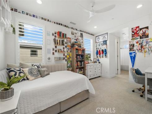 297 Sawbuck , Irvine, CA