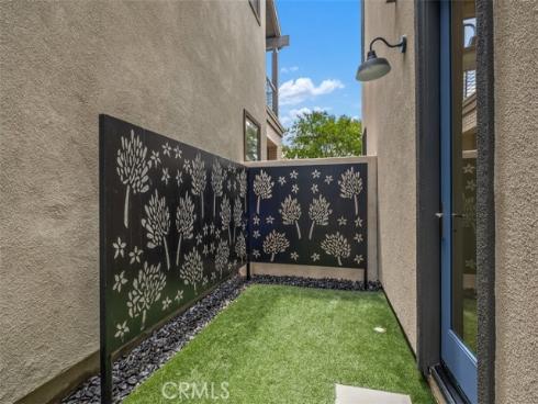 297 Sawbuck , Irvine, CA