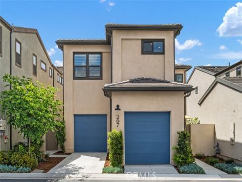 297 Sawbuck , Irvine, CA