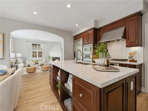 114  Treehouse  , Irvine, CA