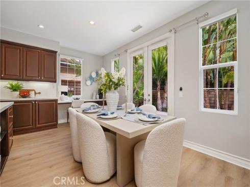 114  Treehouse  , Irvine, CA