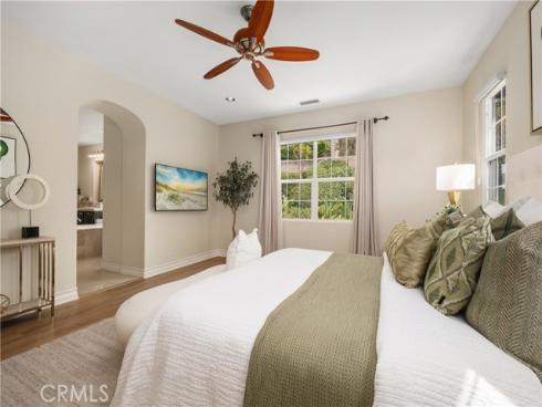 114  Treehouse  , Irvine, CA