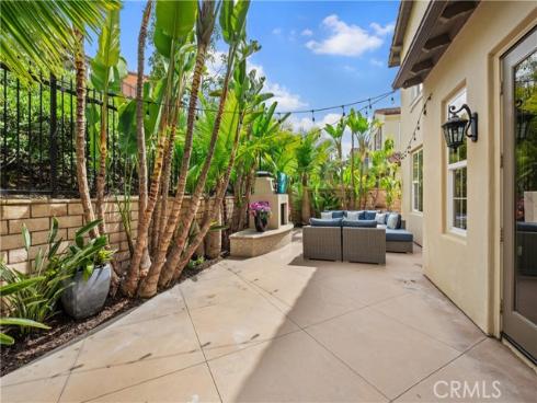 114  Treehouse  , Irvine, CA