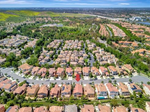 114  Treehouse  , Irvine, CA