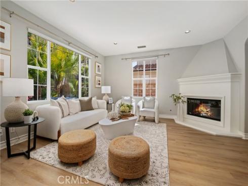 114  Treehouse  , Irvine, CA