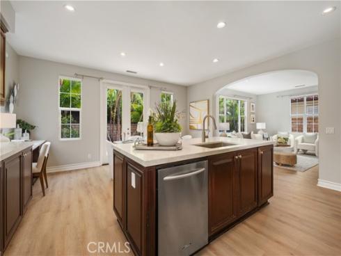 114  Treehouse  , Irvine, CA