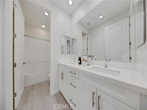 72 English Saddle , Irvine, CA