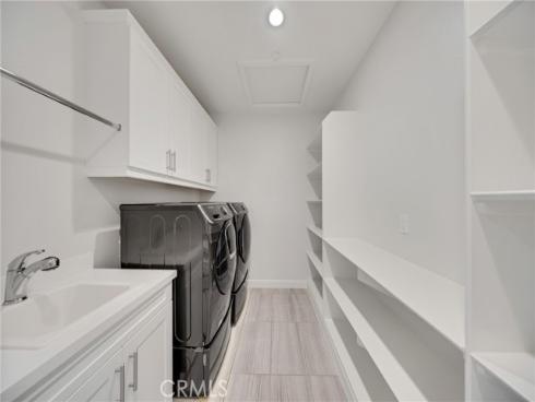 72 English Saddle , Irvine, CA