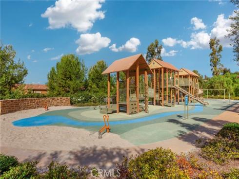 72  English Saddle  , Irvine, CA