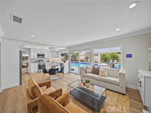 8  Saratoga  , Irvine, CA