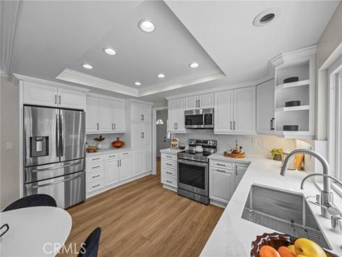 8  Saratoga  , Irvine, CA