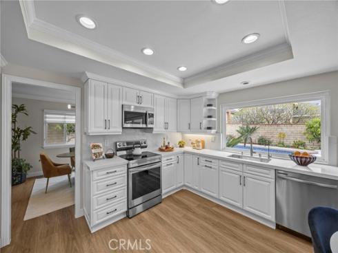 8  Saratoga  , Irvine, CA