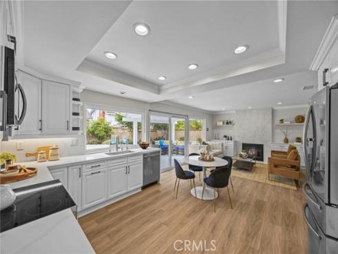 8  Saratoga  , Irvine, CA