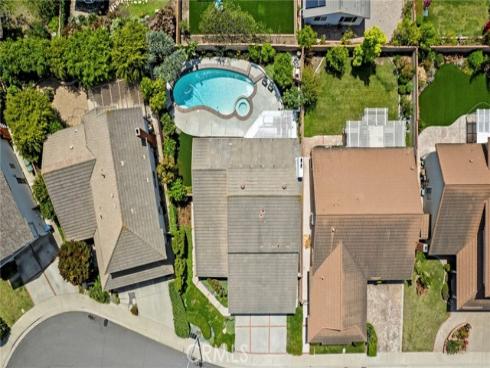 8  Saratoga  , Irvine, CA