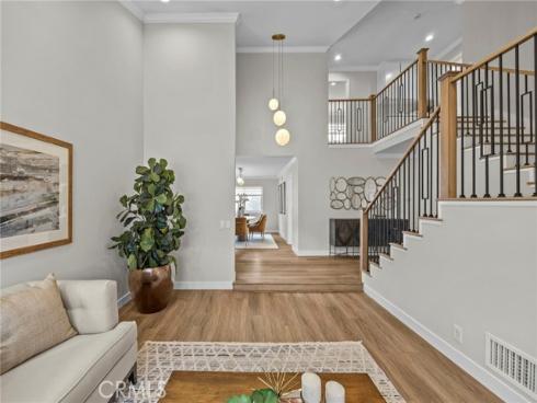 8  Saratoga  , Irvine, CA