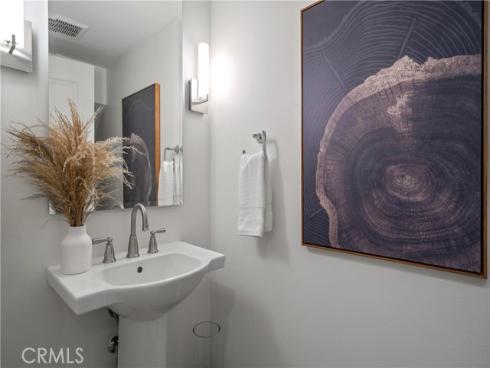 125  Annuals  , Irvine, CA