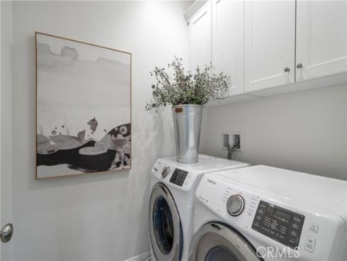 125  Annuals  , Irvine, CA