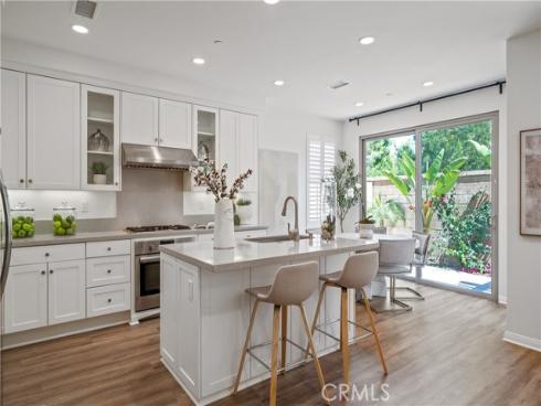 125  Annuals  , Irvine, CA