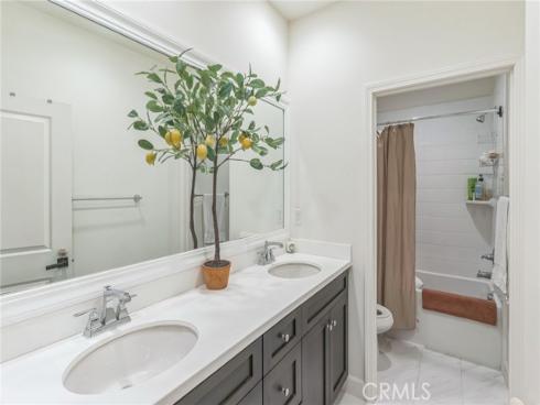 134 Halo , Irvine, CA